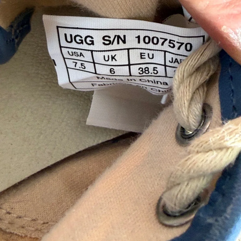 UGG australia eyan